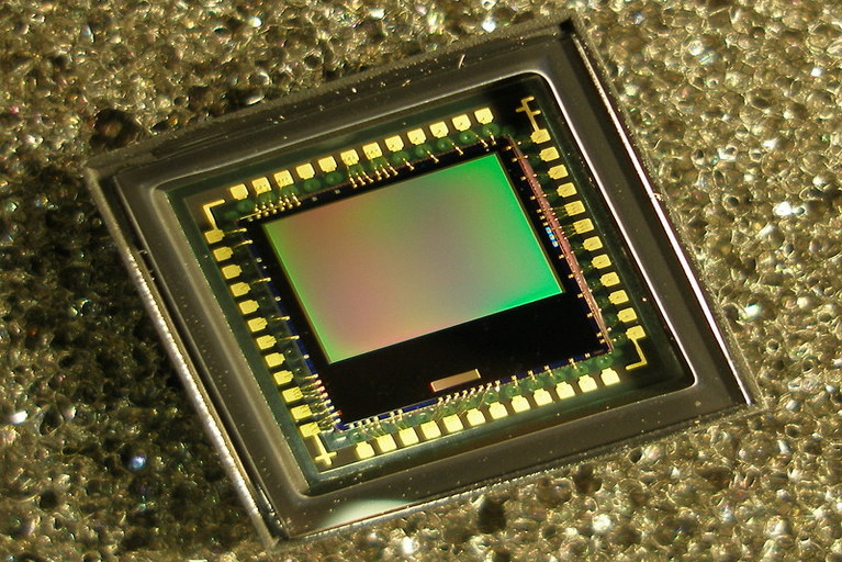CMOS sensor of digital camera