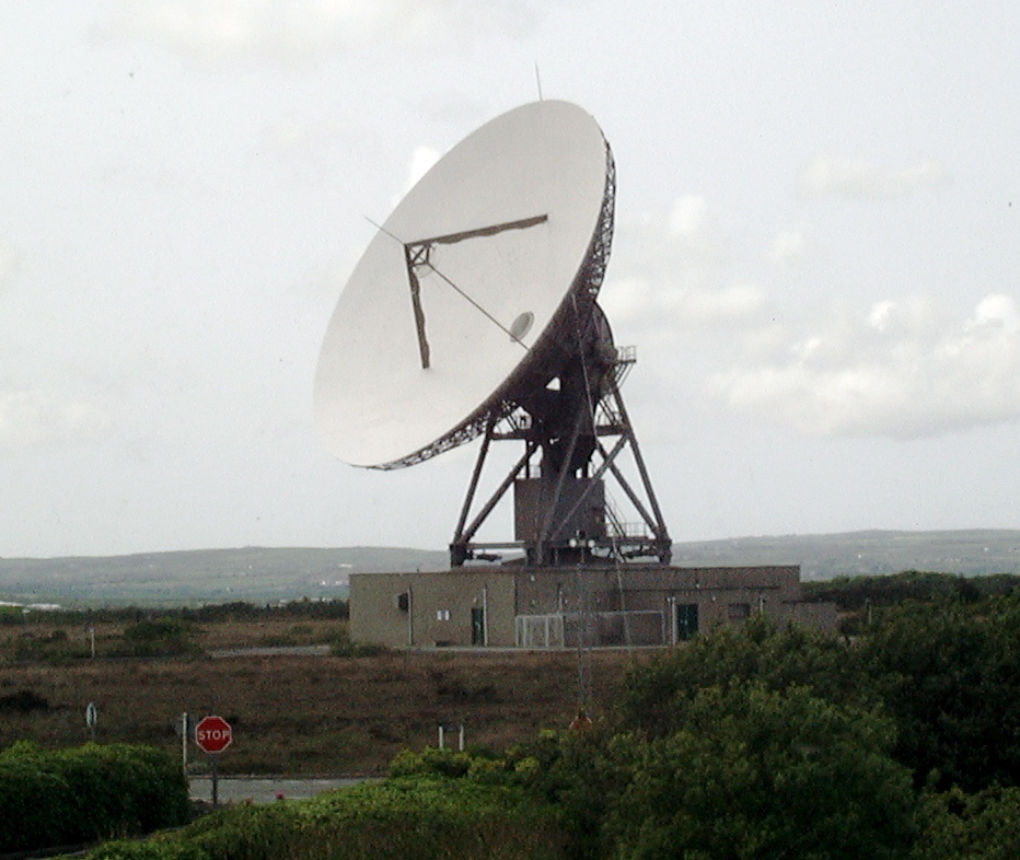 TV satellite earth station, for DTH services