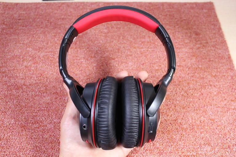 Bluetooth headphones