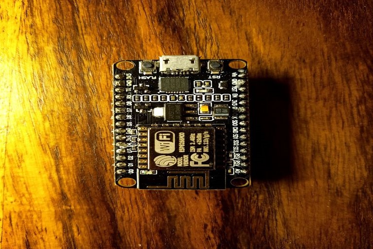 Wi-Fi module in smart bulb