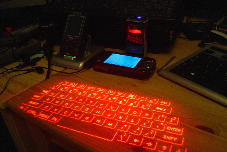 Virtual laser keyboard
